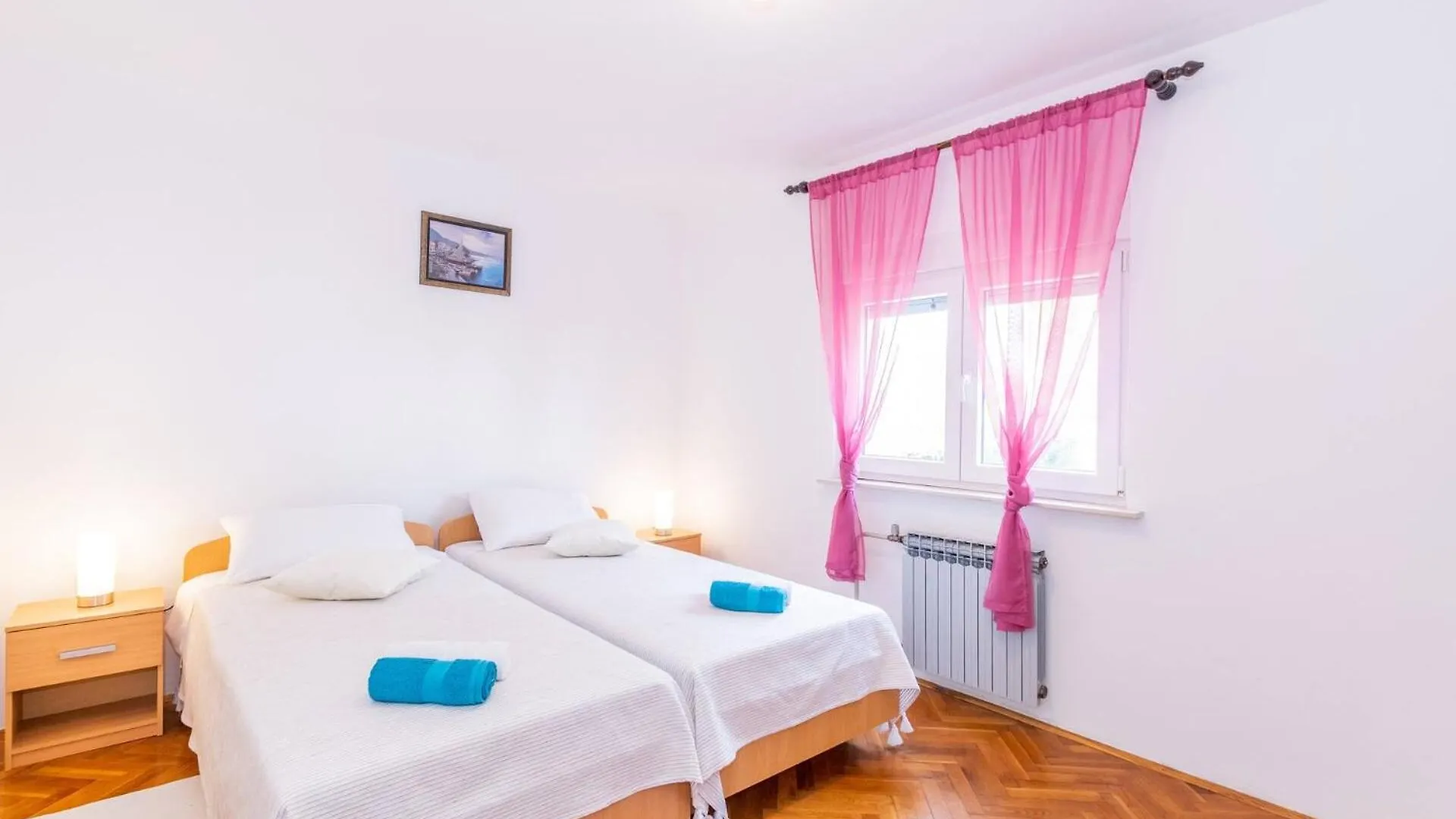Family House With 2 Apartments - Irma Medulin