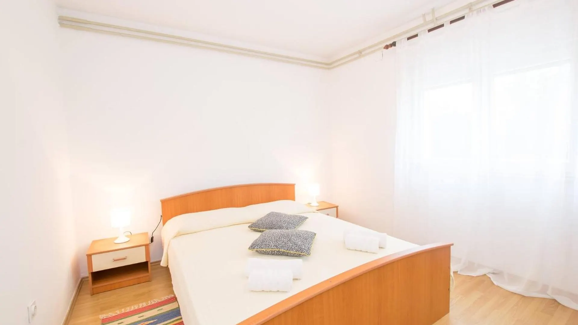Family House With 2 Apartments - Irma Medulin Pensjonat