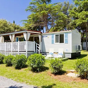 4* Kompleks wypoczynkowy Quality Mobile Homes In Kazela
